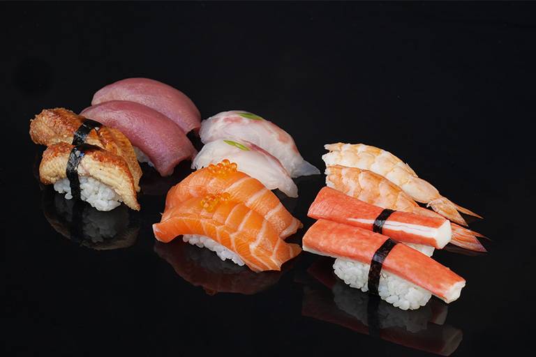 Nigiri Set (12 Pieces)