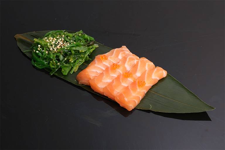 Sake sashimi