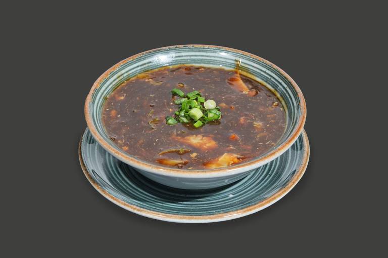 Spicy and sour soup (vegetarian)