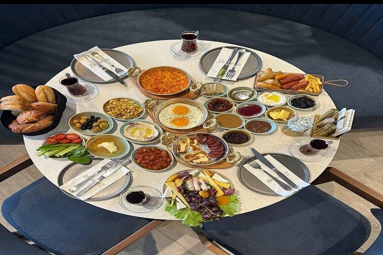 Serpme Breakfast