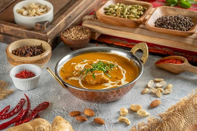 Lamb in korma sauce