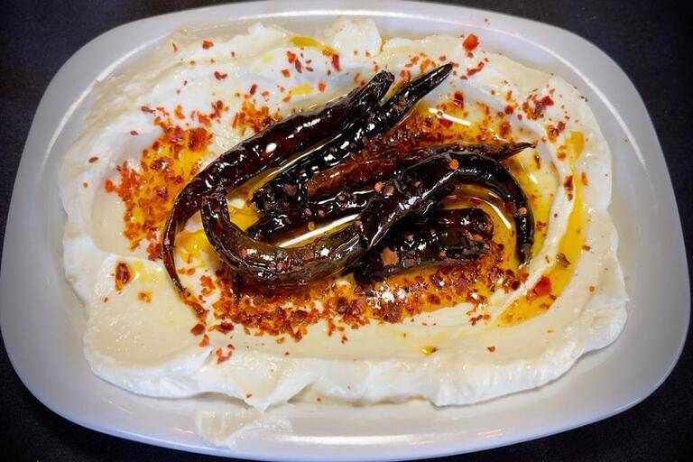 Spicy yogurt eggplant (walnut atom)