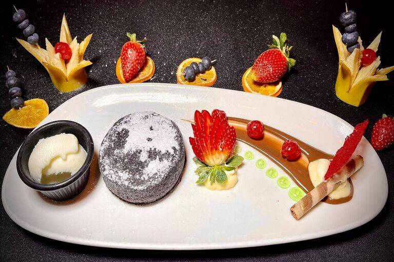 Soufflé with cream and ice cream