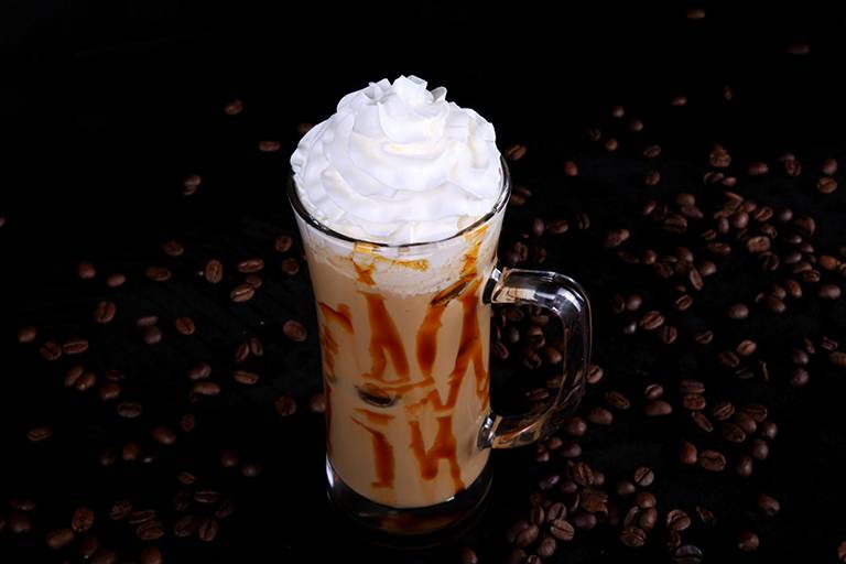 Flavored frappe (caramel, vanilla, chocolate)