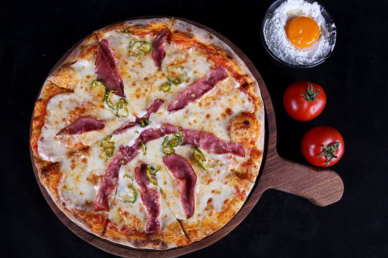 Arya Pizza