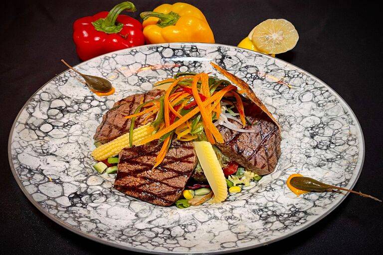 Beef tenderloin salad