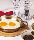 Sahanda yumurta (Turkish pan-fried eggs)