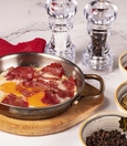 Pan-fried eggs with pastırma