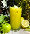 Apple and ginger detox