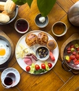 Single-person breakfast platter