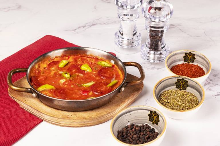 Sucuklu menemen