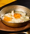 Pan-fried Sunny-Side-Up Eggs with Cheese