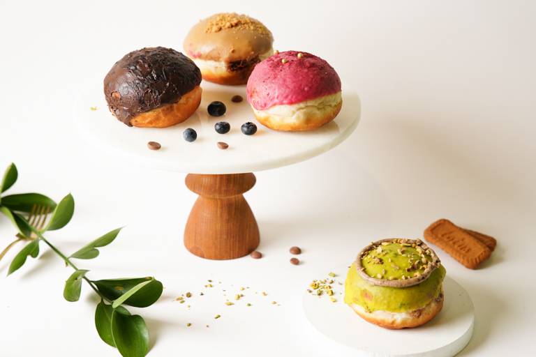 Berliner with pistachio, Lotus and chocolate