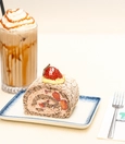 Iced coffee and cake