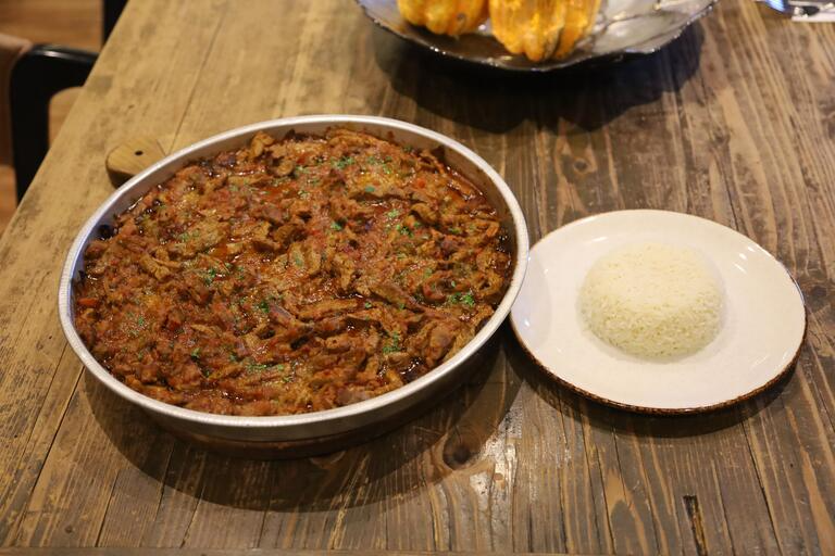 Chef special tepsi kebabı
