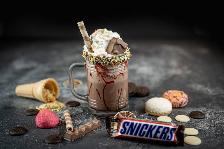 Snickers milkshake