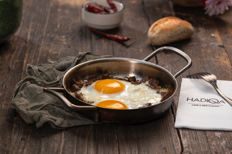 Eggs with kavurma