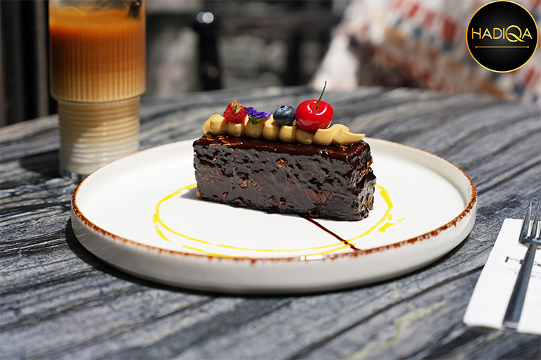 Lotus brownie with latte cream