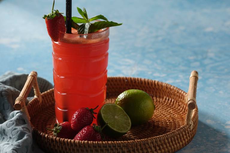 Strawberry lemonade