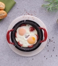 Sucuklu yumurta (eggs with Turkish sausage)