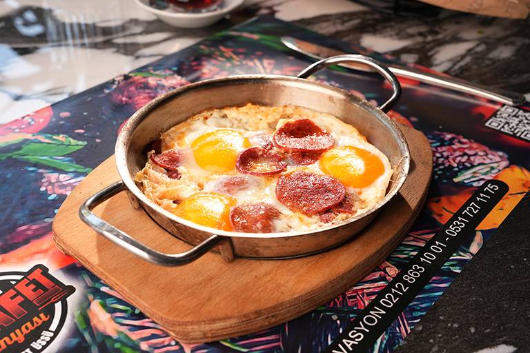 Turkish eggs with sucuk