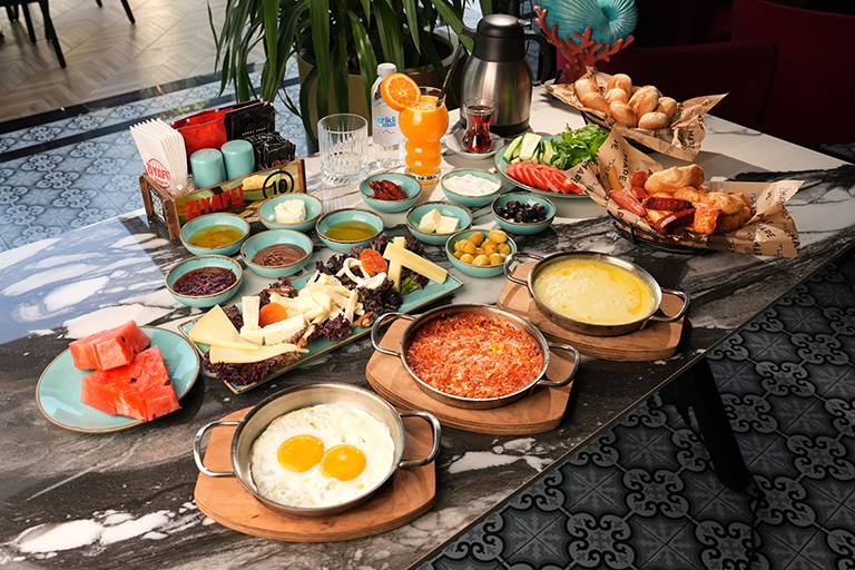 Turkish breakfast spread (for 2)
