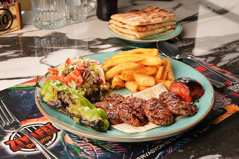 Grilled Köfte