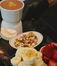 MILKY CHOCOLATE FONDUE